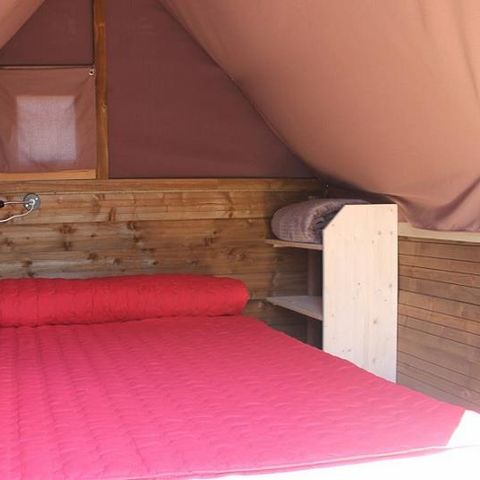 TIENDA DE LONA Y MADERA 6 personas - ECOLODGE LE NID CON DORMITORIO EN LA PLANTA SUPERIOR