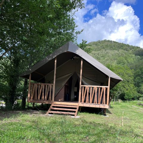 HÉBERGEMENT INSOLITE 4 personnes - WOODY LODGE 24 M²  avec sanitaires