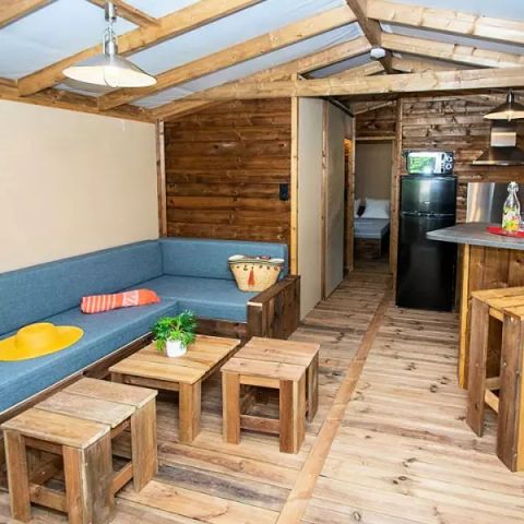 TENTE TOILE ET BOIS 5 personnes - Lodge Confort 3 Pièces 5 Personnes + TV