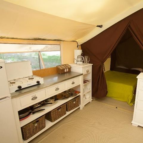 CANVAS AND WOOD TENT 5 people - COTTON LODGE NATURE 25m² / 2 bedrooms - covered terrace (no private bathroom)