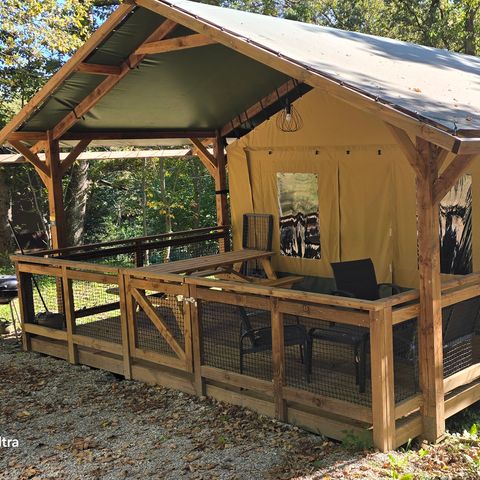 Lodge 4 personen - SAFARI LODGE NATURE SANDERS 2-slaapkamer tent - overdekt terras (geen eigen badkamer)