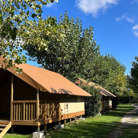 HÉBERGEMENT INSOLITE 5 personnes - Tente lodge AVEC sanitaires