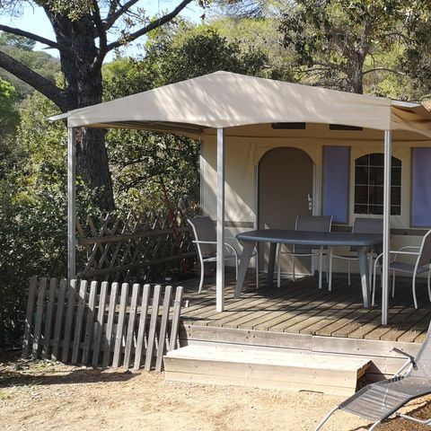 BUNGALOW TOILÉ 4 personnes - TENTE LODGE VUE MER ,  2 Chambres , cuisine équipée , terrasse bois , coin repas