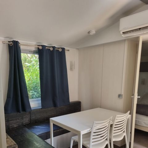 MOBILHEIM 4 Personen - Mobilheim Cottage Bois Confort - 2 Zimmer - Klimaanlage - 25m² - - - - - - - - - - - - - - - -.