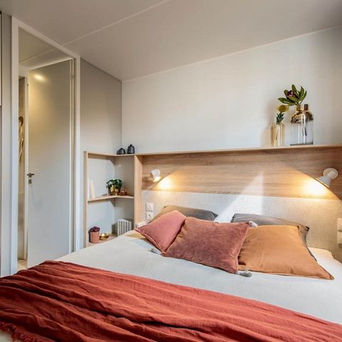 STACARAVAN 6 personen - Premium - Le Caroux - 40 m2 - 3 slaapkamers - 2 badkamers - spa - zondag