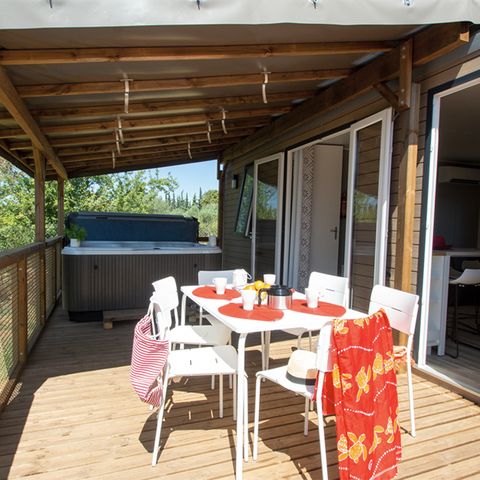 MOBILHOME 4 personnes - Mobil home Sillans Jacuzzi privé - 32m²  - 2 chambres - Lave-vaisselle + Tv + A/C