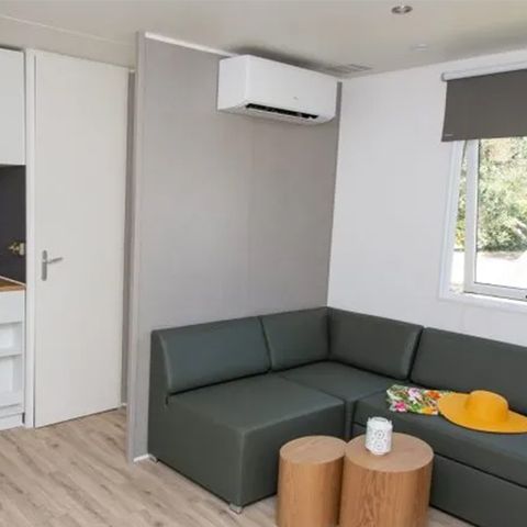 MOBILHOME 4 personas - Mobil home Sillans Jacuzzi privado - 32m² - 2 habitaciones - Lavavajillas + Tv + A/C