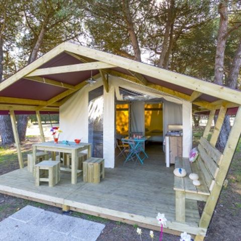 CANVAS AND WOOD TENT 5 people - Freeflower Standard 30m² (30m²)