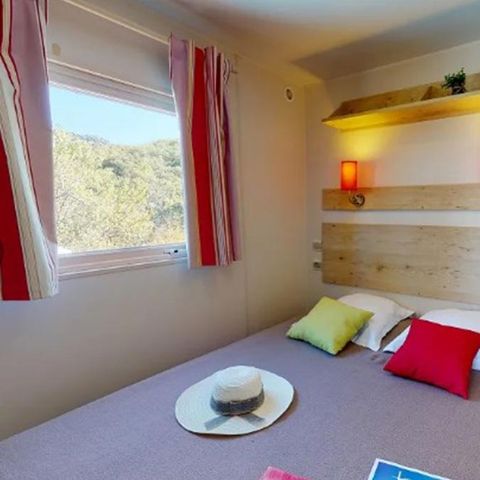 UNUSUAL ACCOMMODATION 4 people - Roulotte with nature view - 20.40m² - 2 bedrooms (2 adults + 2 children under 12)