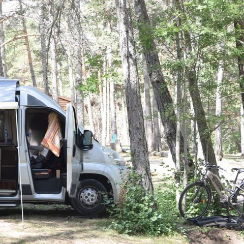 STAANPLAATS - Kampeerplaatsen voor tenten, campers of caravans