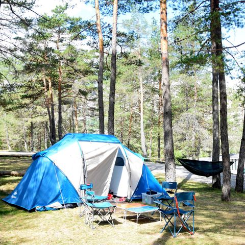 STAANPLAATS - Kampeerplaatsen voor tenten, campers of caravans