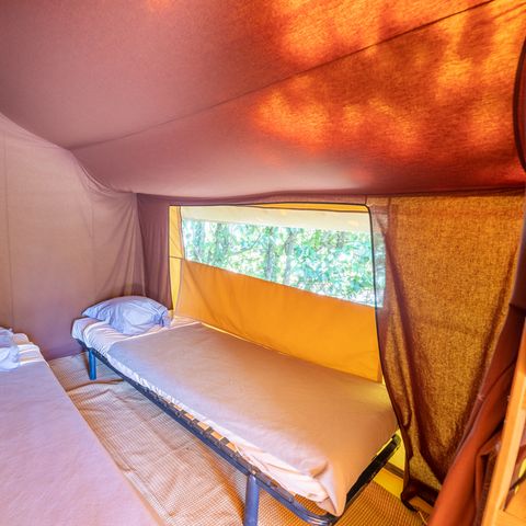 Tent 4 personen - Natuurtent - 2 slaapkamers (geen sanitair)