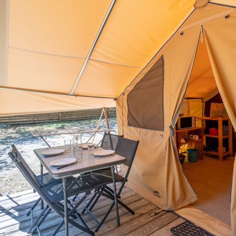 Tent 4 personen - Natuurtent - 2 slaapkamers (geen sanitair)