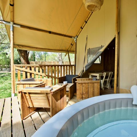 LODGE 6 people - Lodge Rivière 30m² + 15m² mezzanine - 2 bedrooms - private spa - kitchen - shower room