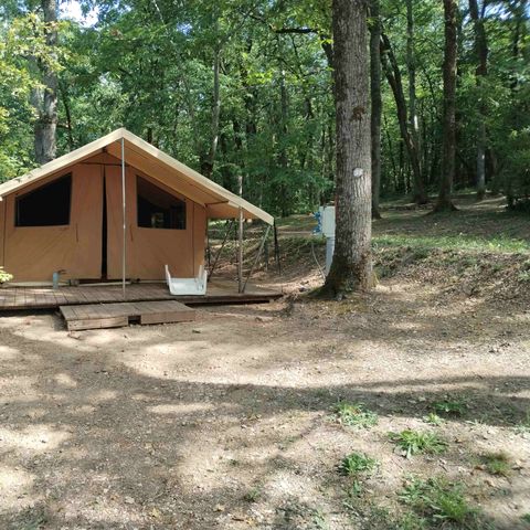 TENT 5 people - Cahors tent (without sanitary facilities)