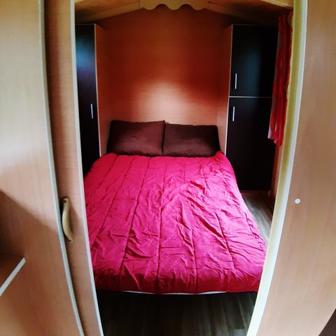 UNUSUAL ACCOMMODATION 3 people - Caravan without sanitary facilities