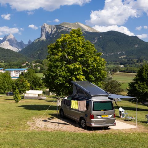 PIAZZOLA - Piazzola per tenda / roulotte / veicolo / camper / senza elettricità