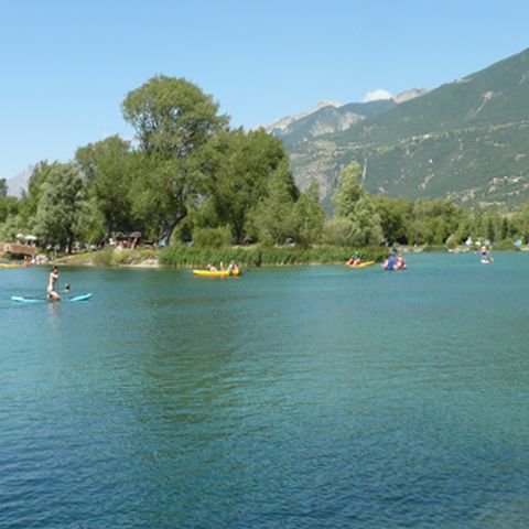 Camping Du Lac Les Iscles - Camping Hautes-Alpes - Image N°0