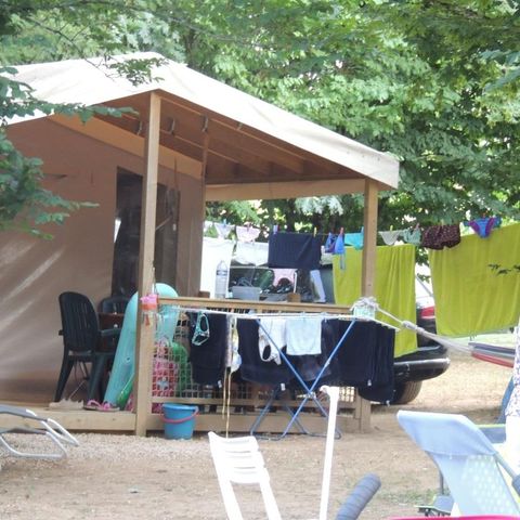 TIENDA DE LONA Y MADERA 5 personas - ALOJAMIENTO ESTÁNDAR (SIN INSTALACIONES SANITARIAS)