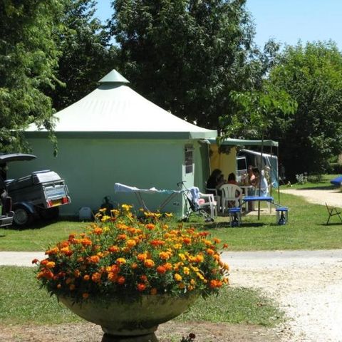 TENDA DA CAMPEGGIO 5 persone - LODGE STANDARD (SENZA SERVIZI IGIENICI)