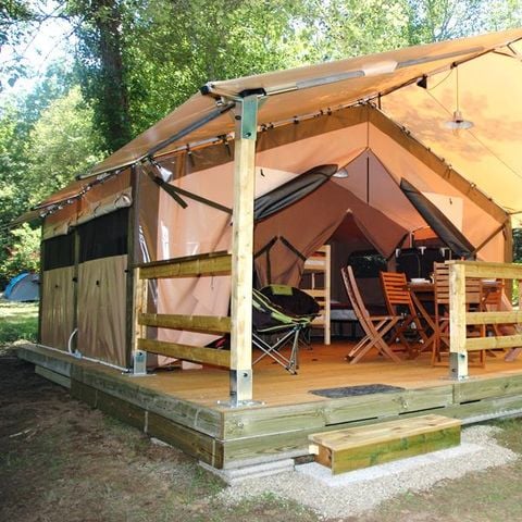 Safaritent 5 personen - Lodge VICTORIA 30m² / 2 slaapkamers (zonder en-suite faciliteiten)