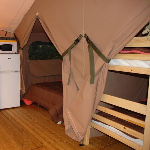 TENTE TOILE ET BOIS 5 personnes - Lodge VICTORIA 30m² / 2 chambres (sans sanitaires privatifs)