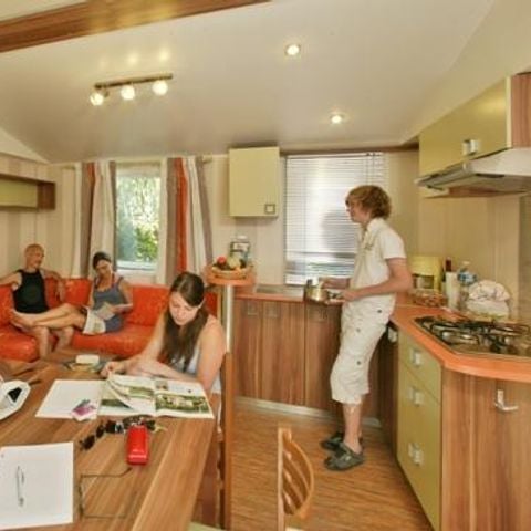 Stacaravan 4 personen - 4/6 personen- 2 slaapkamers