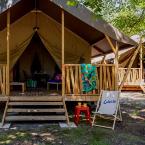 LODGE 4 personnes - Lodge 2ch 4 pers. avec électricité