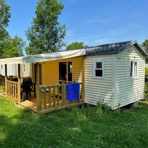 STACARAVAN 4 personen - ZONNROLLER: 2 slaapkamers - Overdekt terras - Overdekt terras.