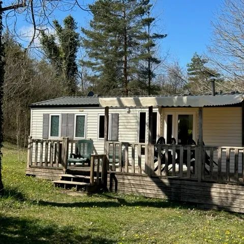 MOBILHOME 4 personnes - COTTAGE-GOLD : 1 Suite + 1 Chambre - Cheminée - TV   - Grand Réfrigérateur -