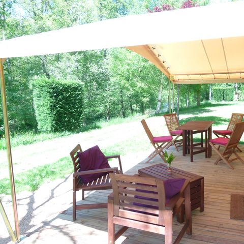 CANVAS AND WOOD TENT 4 people - LODGE VIVARAIS by the river (without sanitary facilities)