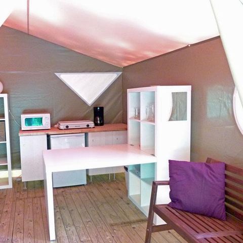 CANVAS AND WOOD TENT 4 people - LODGE VIVARAIS by the river (without sanitary facilities)