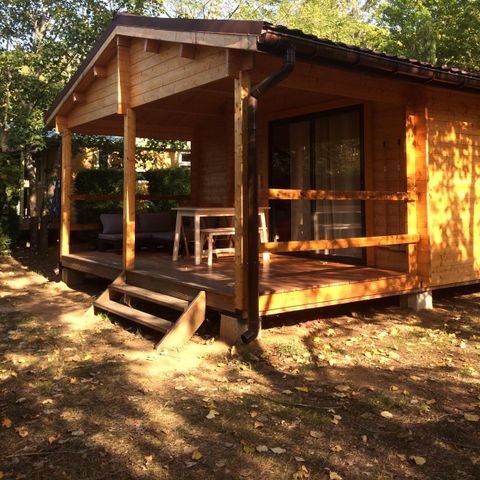 CHALET 4 persone - PRIVILEGE GREEN Cottage interamente in legno - 2 camere da letto