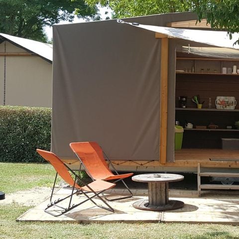 Bungalowtent 4 personen - MAORI CONFORT Zonder sanitair