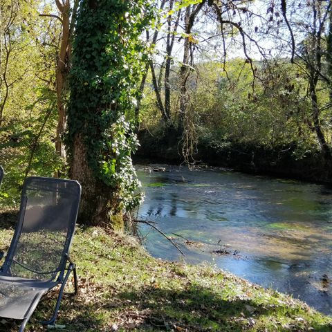 TENTE TOILE ET BOIS 4 personnes - Tente Luxe Lodge Safari Dimanche bord de rivière 40 m2