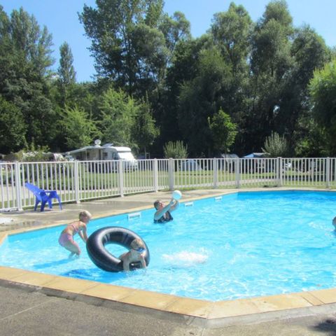 Camping Les Bords Du Guiers - Camping Savoia - Image N°2