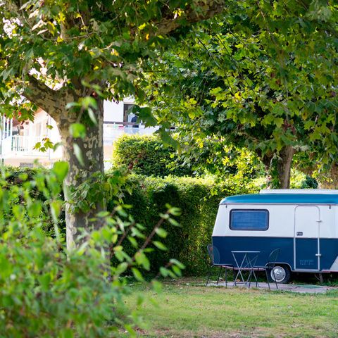 Wohnwagen 2 Personen - RETRO-WOHNWAGEN ERIBA