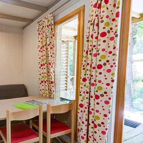 CHALET 2 personnes - CONFORT 24 m² (1 chambre) dont terrasse couverte 8m²