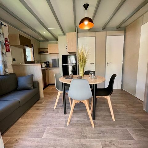 Chalet 4 personen - PREMIUM 39m² (2 kamers) inclusief overdekt terras + TV