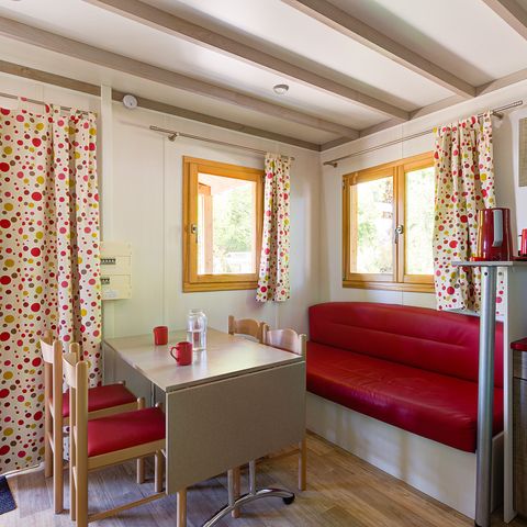 Chalet 4 personen - COMFORT 50m² PMR (2 kamers) inclusief overdekt terras + TV