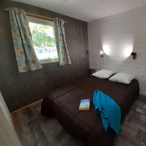 CHALET 6 personnes - PREMIUM 48 m² (3 chambres) dont terrasse semi-couverte + TV+ LV + Clim + Plancha