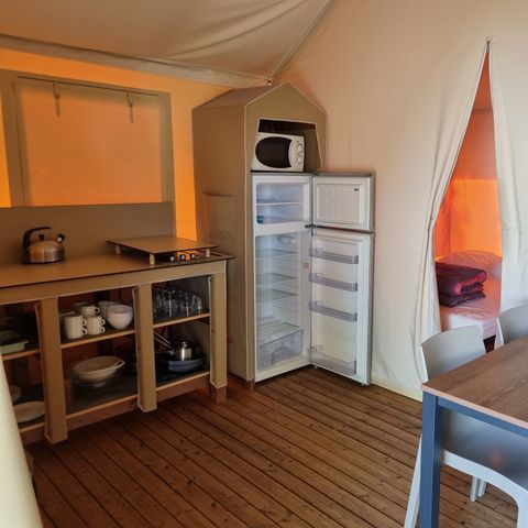 SAFARIZELT 4 Personen - Lodge-Zelt 2 Zimmer mit Holzterrasse 26m²