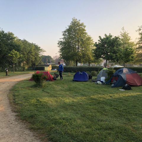 PARZELLE - Pauschale Etappe Wanderer oder Radfahrer mit Zelt