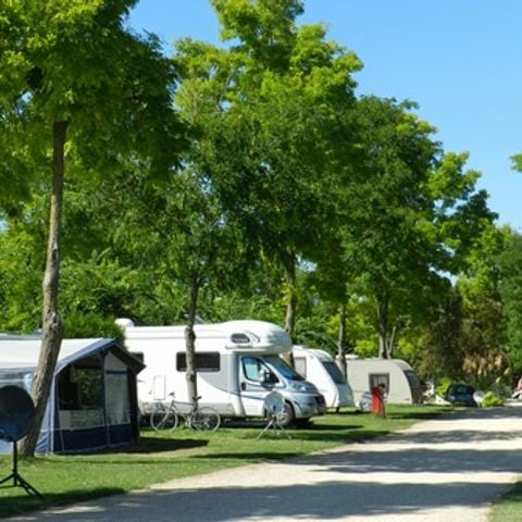 Camping De Courte Vallée - Camping Deux-Sèvres - Afbeelding N°2