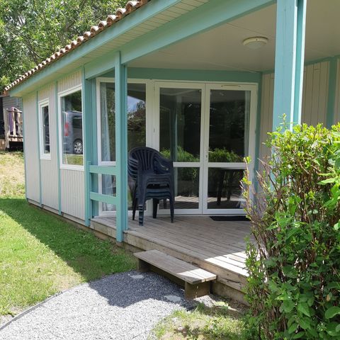 CHALET 6 personnes - CONFORT 4/6 pers 28m² 2 chambres TV - terrasse couverte