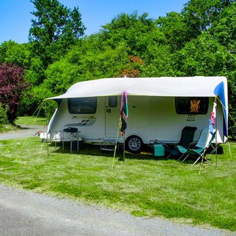 PARCELA - Caravana/tienda/coche-camping