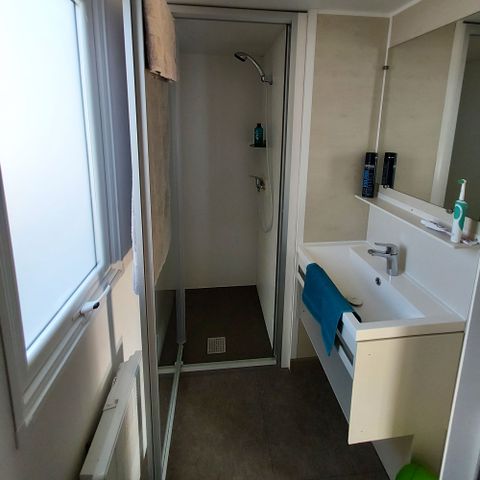 MOBILHOME 4 personnes - Supérieur - 2 chambres + 2 sdb - arrivées du mercredi