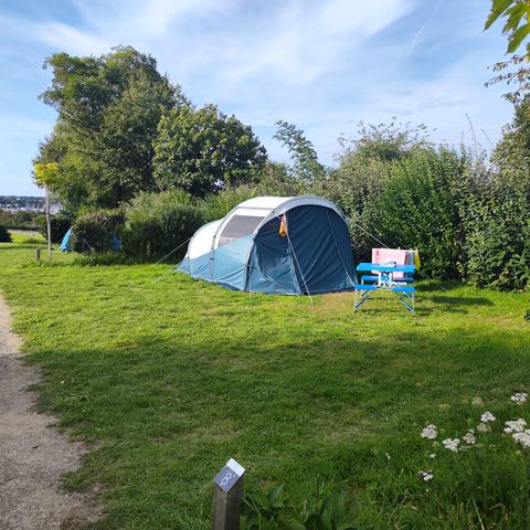 PIAZZOLA - Piazzola < 100 m² (1 tenda + 1 veicolo o 1 camper)