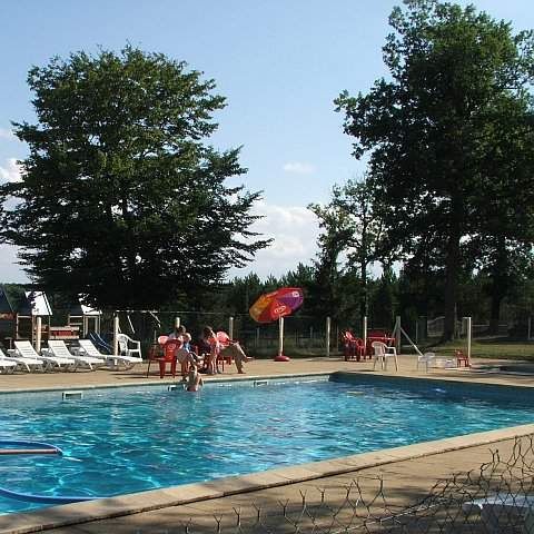 Camping Ushuaïa Villages Au Bois Joli - Camping Yonne - Image N°2