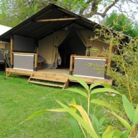 TENTE TOILE ET BOIS 5 personnes - 2 chambres sans sanitaires